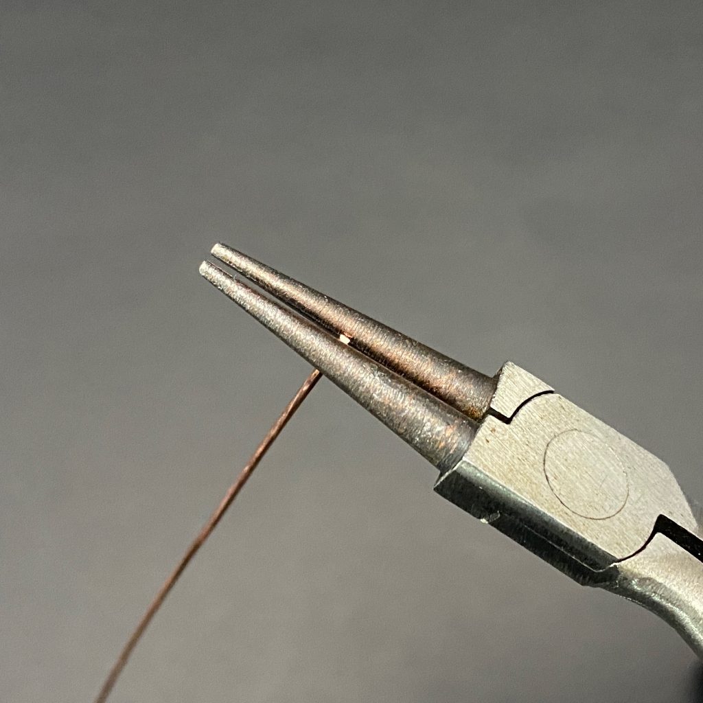 How to make an eye pin - wire loop