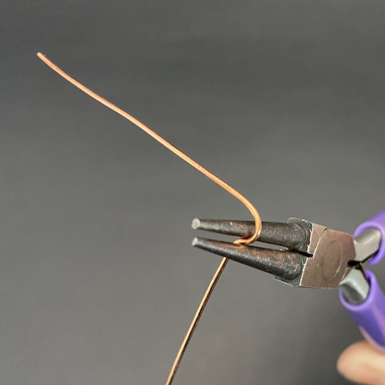 How to make a wrapped eye pin - Wire Loop | Studio 73 Designs