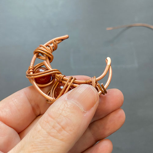 Wire Wrapping Tutorial Wire-Wrapped Crescent Moon Pendant Tutorial