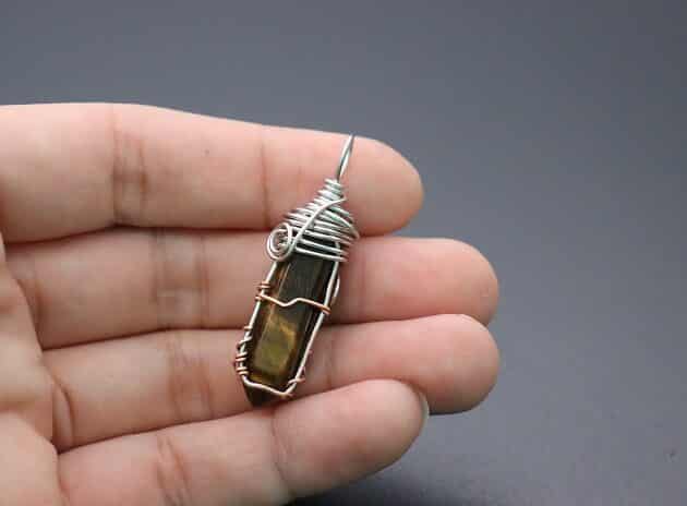 Wire-Wrapping Crystal Tower Point Tutorials 57
