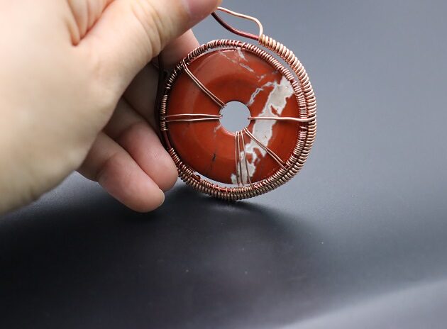 Wire-Wrapping Donut Pendant Tutorials 108