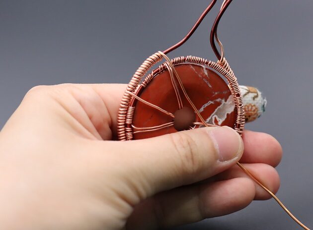 Wire-Wrapping Donut Pendant Tutorials 116