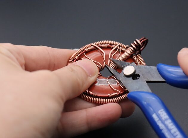 Wire-Wrapping Donut Pendant Tutorials 167