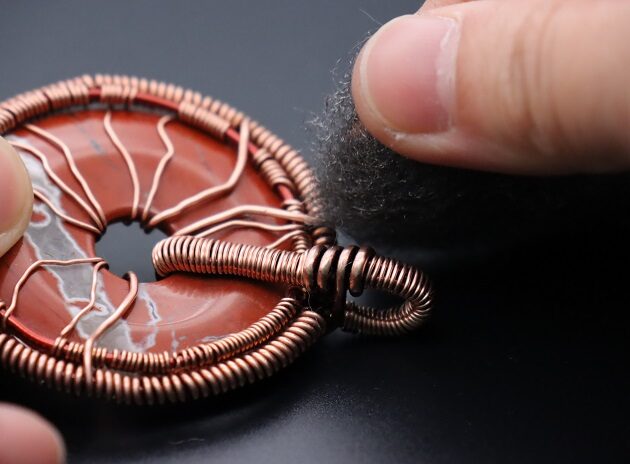 Wire-Wrapping Donut Pendant Tutorials 179