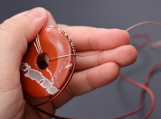 Wire-Wrapping Donut Pendant Tutorials 46