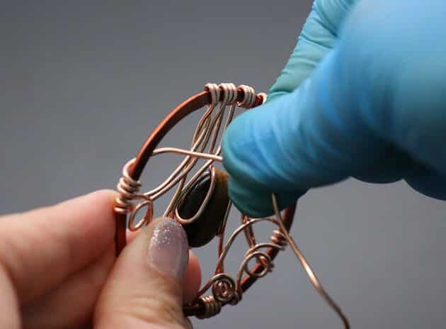 Wire-wrapping Circular Artisan Brown Gemstone Pendant Tutorial 114