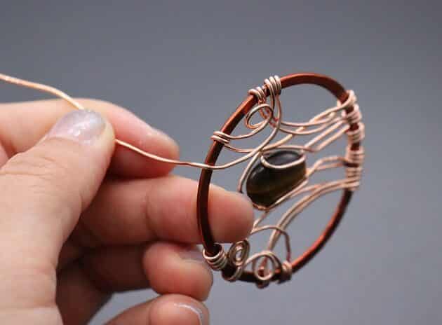Wire-wrapping Circular Artisan Brown Gemstone Pendant Tutorial 116