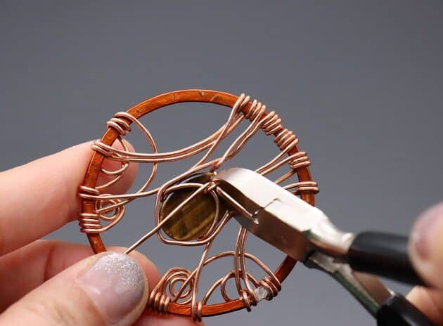 Wire-wrapping Circular Artisan Brown Gemstone Pendant Tutorial 130