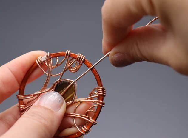 Wire-wrapping Circular Artisan Brown Gemstone Pendant Tutorial 132