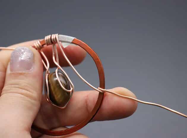 Wire-wrapping Circular Artisan Brown Gemstone Pendant Tutorial 68