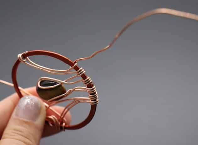 Wire-wrapping Circular Artisan Brown Gemstone Pendant Tutorial 89