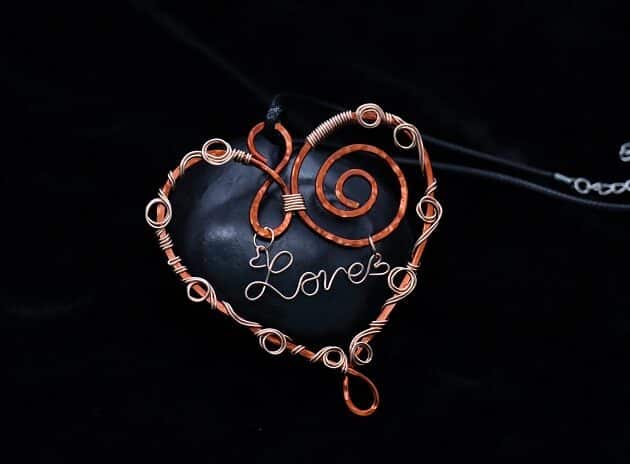 Wire-wrapping Romantic Heart With Word Love Pendant Tutorial 0
