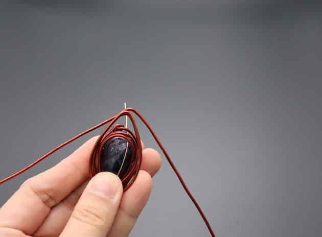 Wire-Wrapping Dazzling Black Oval Gemstone With Wire Roses Pendant Tutorial 69