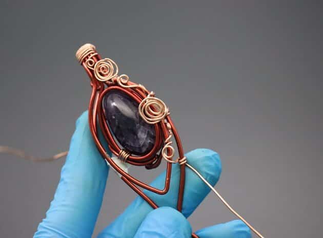 Wire-Wrapping Dazzling Black Oval Gemstone With Wire Roses Pendant Tutorial 97
