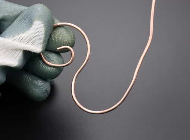 Wire-Wrapping Contemporary Black Labradorite Pendant Tutorial 34