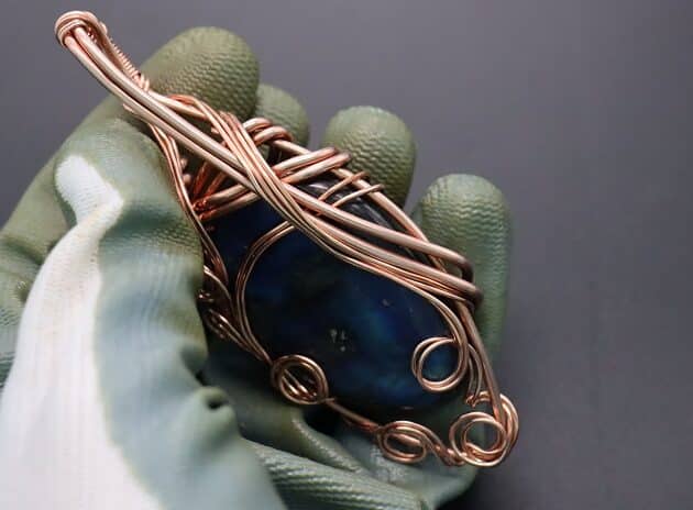 Wire-Wrapping Iridescent Blue Labradorite With Swirls Pendant Tutorial 65