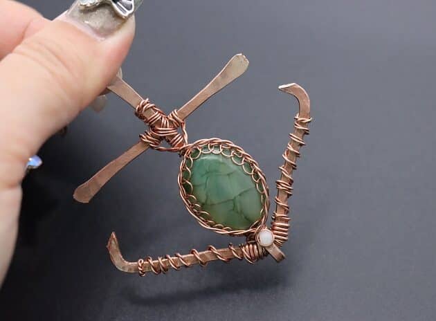 Wire-Wrapping Charming Anchor With Green Oval Gemstone Pendant Tutorial 139