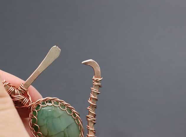 Wire-Wrapping Charming Anchor With Green Oval Gemstone Pendant Tutorial 141