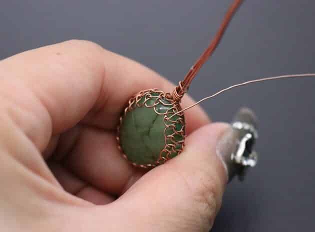 Wire-Wrapping Charming Anchor With Green Oval Gemstone Pendant Tutorial 68
