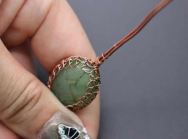 Wire-Wrapping Charming Anchor With Green Oval Gemstone Pendant Tutorial 70