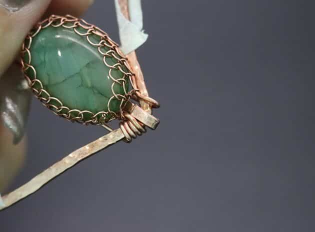 Wire-Wrapping Charming Anchor With Green Oval Gemstone Pendant Tutorial 88