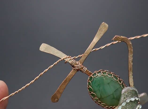 Wire-Wrapping Charming Anchor With Green Oval Gemstone Pendant Tutorial 98