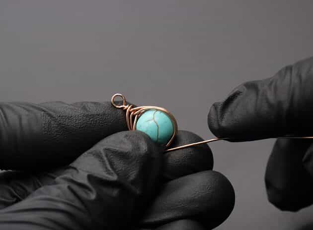 Wire-Wrapping Turquoise Bead Herringbone Weave Earrings Tutorial 40