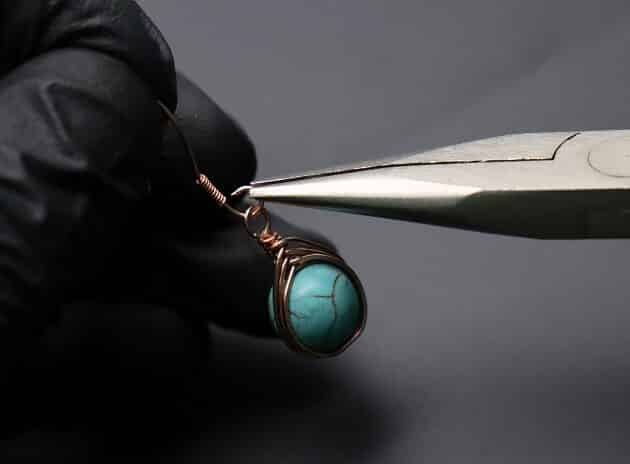 Wire-Wrapping Turquoise Bead Herringbone Weave Earrings Tutorial 55