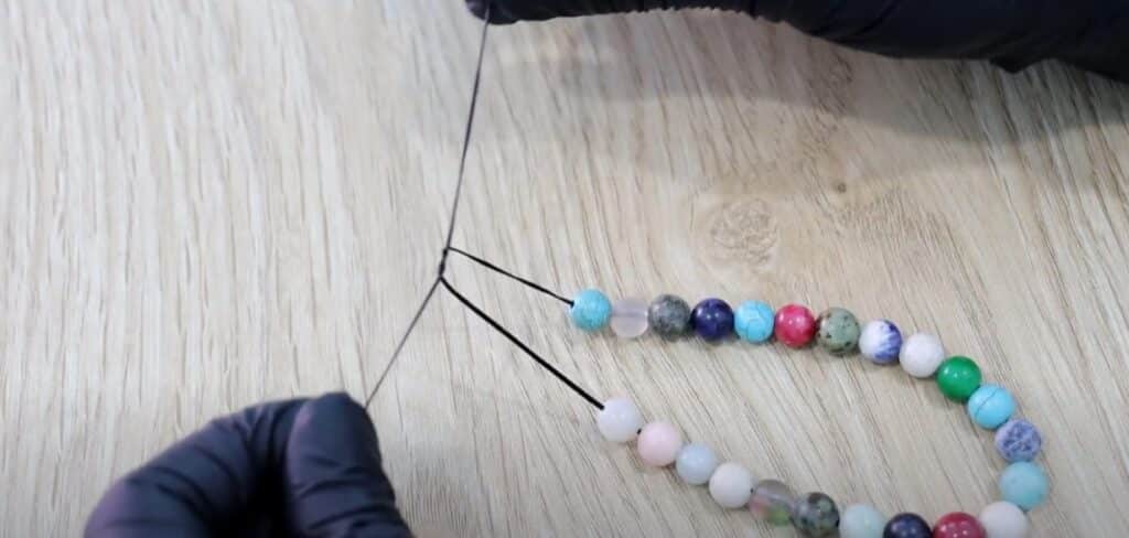 How To Make An Elastic Bracelet 15