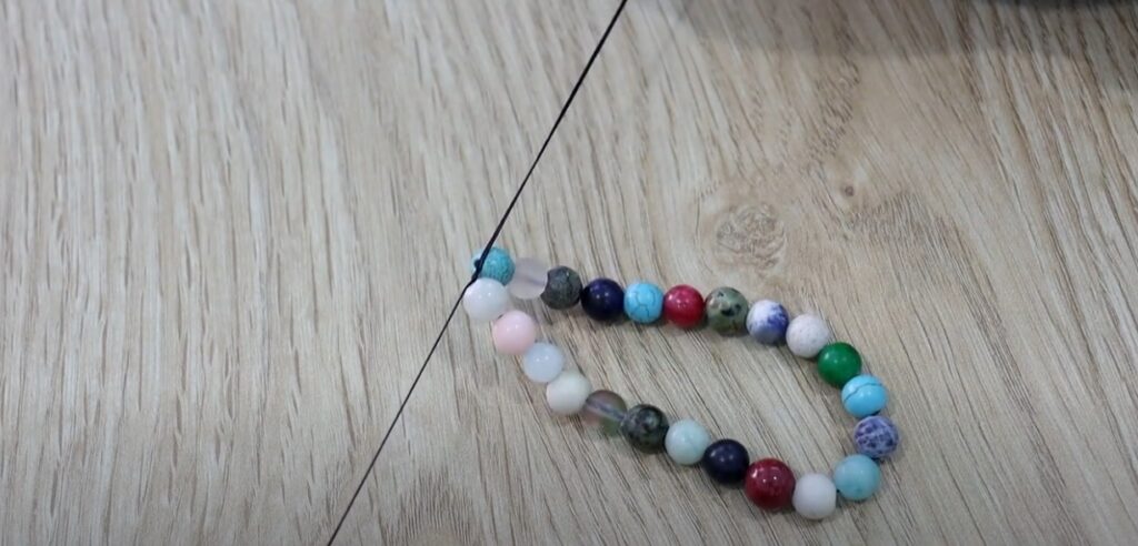 How To Make An Elastic Bracelet 16