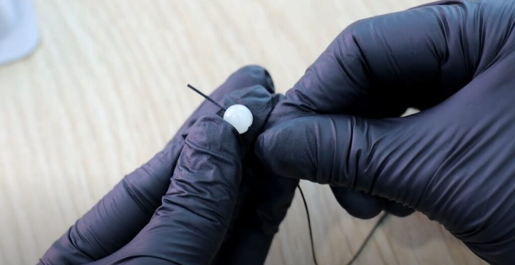How To Make An Elastic Bracelet 4