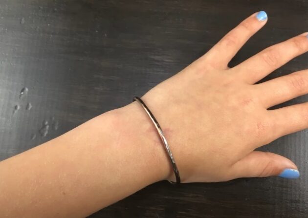 How I Make Copper Wire Cuff Bracelets 34