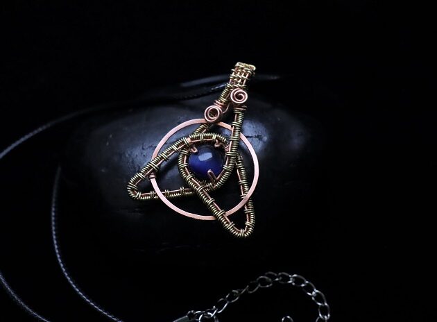 Wire Wrapping Abstract Geometric Round Gemstone Pendant Tutorial 0