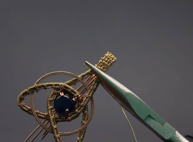 Wire Wrapping Abstract Geometric Round Gemstone Pendant Tutorial 70