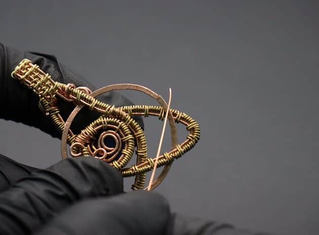 Wire Wrapping Abstract Geometric Round Gemstone Pendant Tutorial 91