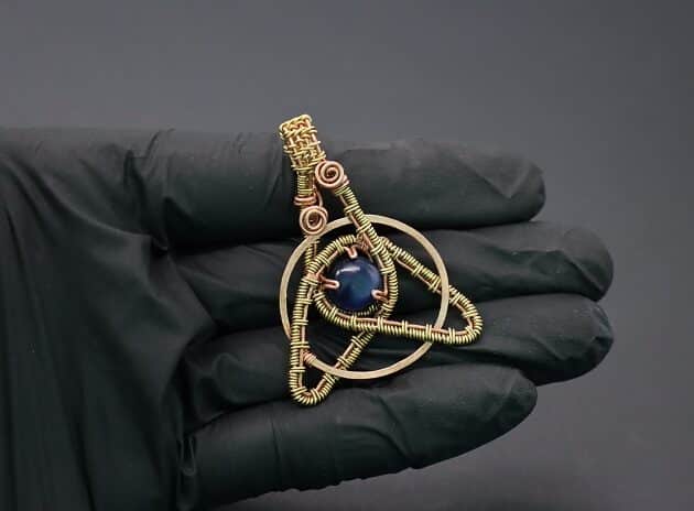 Wire Wrapping Abstract Geometric Round Gemstone Pendant Tutorial 94