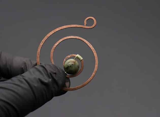 Wire-Wrapping Elegant Gold Copper Nautilus Bead Pendant Tutorial 24