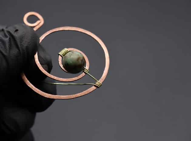 Wire-Wrapping Elegant Gold Copper Nautilus Bead Pendant Tutorial 30