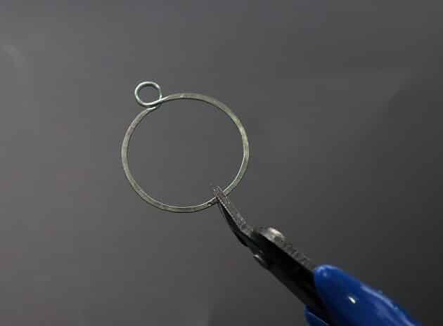 Wire-Wrapping Large Hammered Silver Circle Drop Earrings Tutorial 38