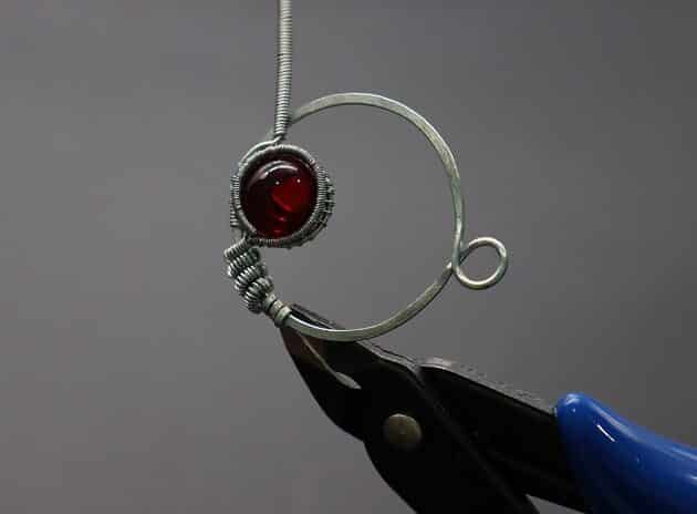 Wire-Wrapping Large Hammered Silver Circle Drop Earrings Tutorial 48