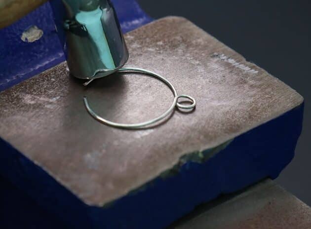 Wire-Wrapping Large Hammered Silver Circle Drop Earrings Tutorial 9