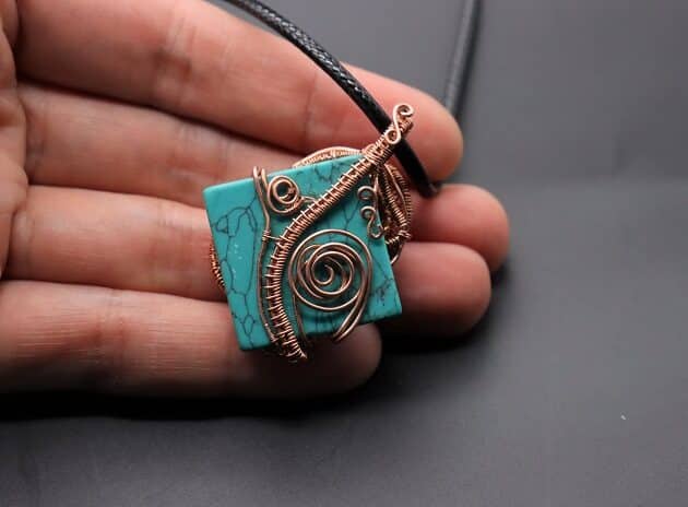 Wire-Wrapping Square Cabochon With Copper Flower Pendant Tutorial 78