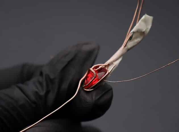 Wire-Wrapping Copper Rose With Heart Shaped Ruby Pendant Tutorial 22