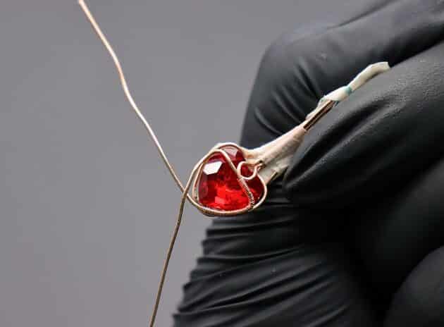 Wire-Wrapping Copper Rose With Heart Shaped Ruby Pendant Tutorial 24