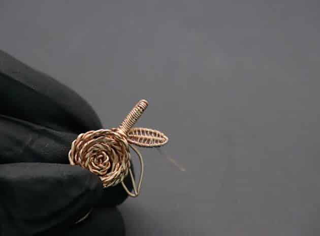Wire-Wrapping Copper Rose With Heart Shaped Ruby Pendant Tutorial 76