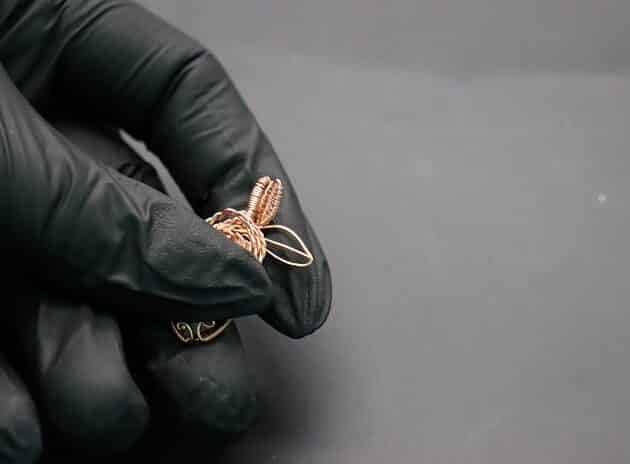 Wire-Wrapping Copper Rose With Heart Shaped Ruby Pendant Tutorial 80