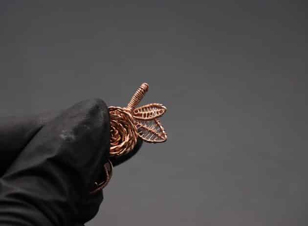 Wire-Wrapping Copper Rose With Heart Shaped Ruby Pendant Tutorial 81