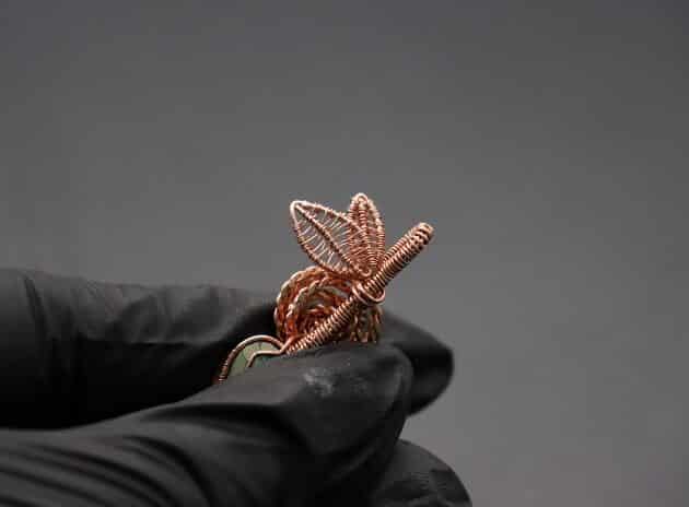 Wire-Wrapping Copper Rose With Heart Shaped Ruby Pendant Tutorial 82