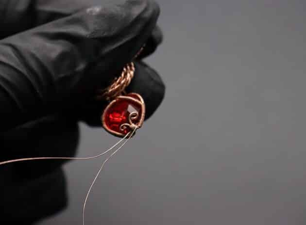 Wire-Wrapping Copper Rose With Heart Shaped Ruby Pendant Tutorial 84