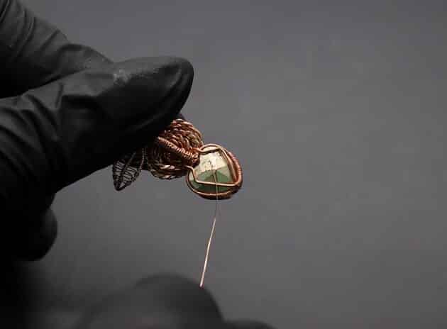 Wire-Wrapping Copper Rose With Heart Shaped Ruby Pendant Tutorial 87